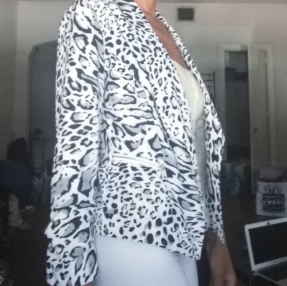 Caché leopard blazer - image 3